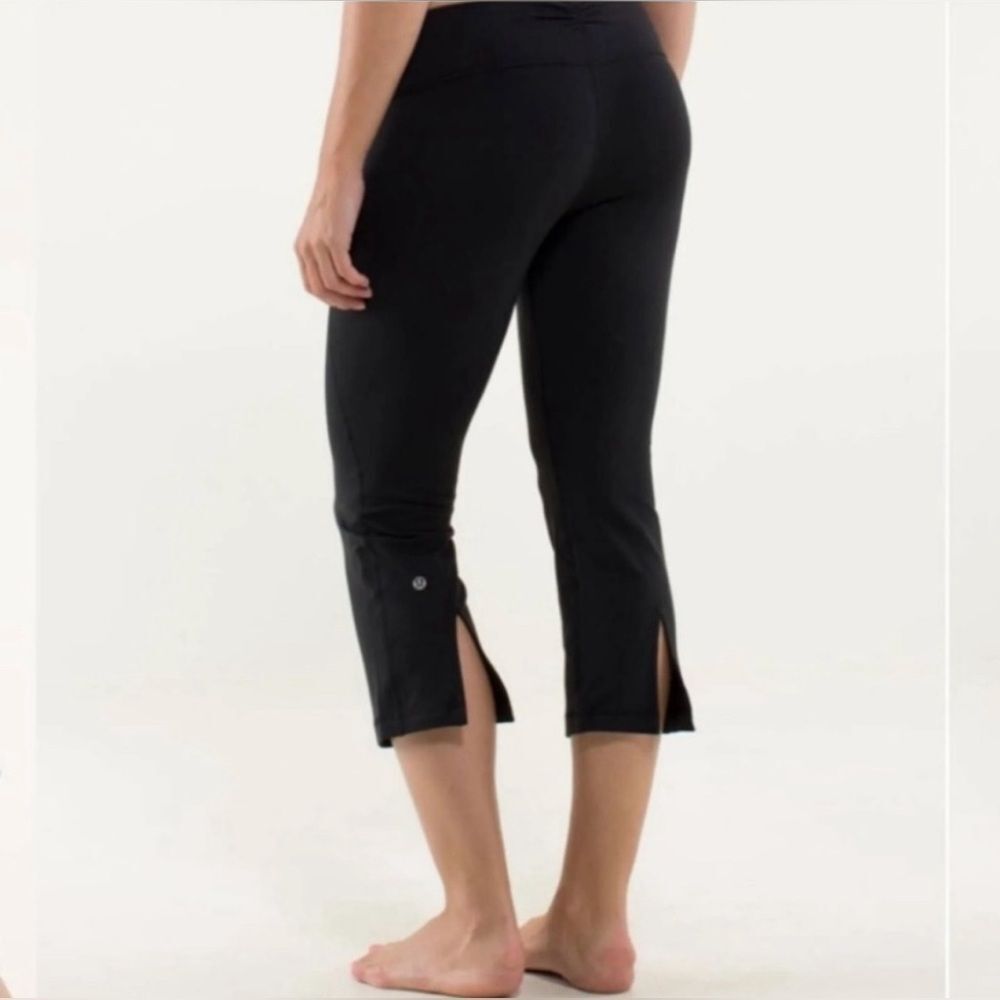 Lululemon slit crop